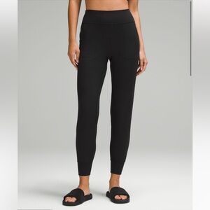 Lululemon align joggers size 4